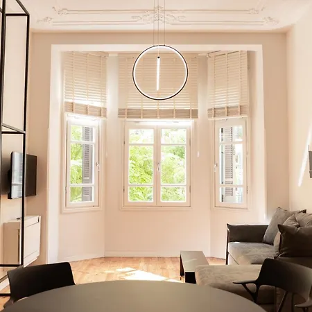 Апартаменти Taskou Luxury *