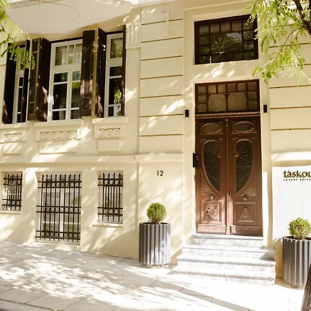 Taskou Luxury Апартаменти