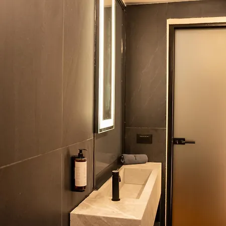 Апартаменти Taskou Luxury
